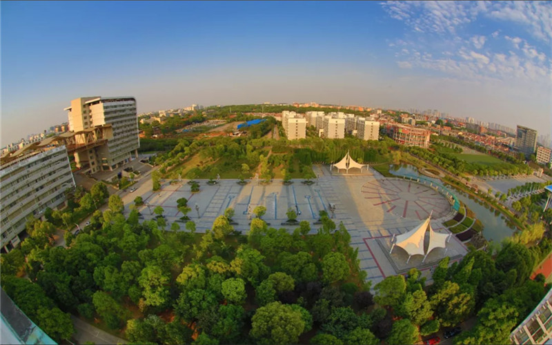 江西财经大学校园风景